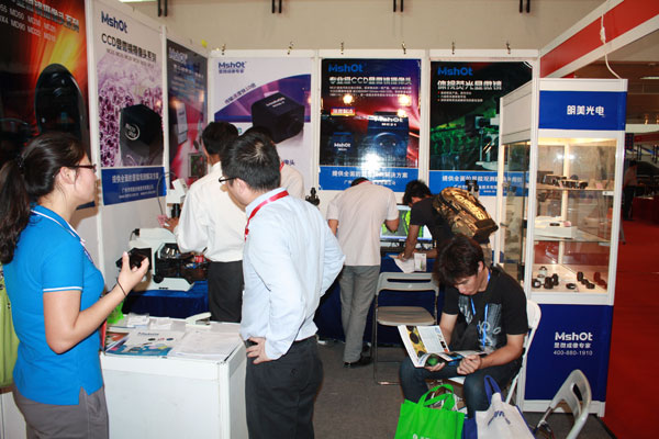 ������늅���2013�����ƃxչ�F(xi��n)���DƬ